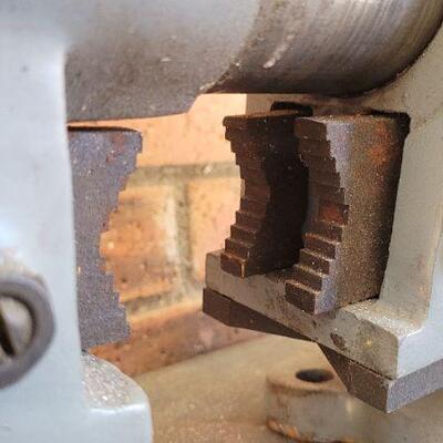 Lot 501: Vintage ALLTRADE 5" Machinists Vice Model # 300-V-5