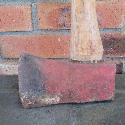 Lot 503: Vintage 27" Tall Axe w/ 6.5" Blade