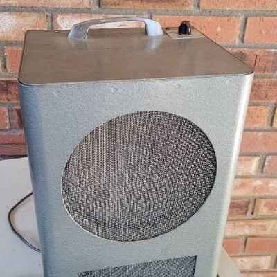 Lot 508: Vintage Industrial Design Speaker 