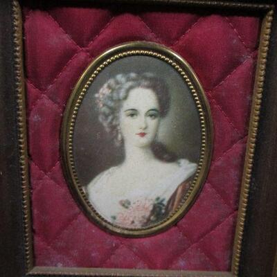 Lot 152 - Victorian Framed Cameo Pictures 5 1/2