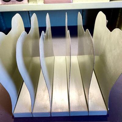 LOT 69  VINTAGE GREEN METAL DESK TOP ORGANIZERS FIDELITY PRODUCTS  