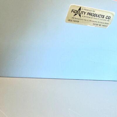 LOT 69  VINTAGE GREEN METAL DESK TOP ORGANIZERS FIDELITY PRODUCTS  