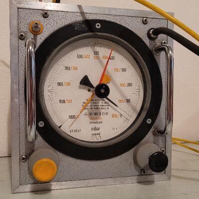Lot 515: Vintage MERCEDES BENZ HVAC Pressure Tester Tool