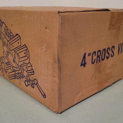 Lot 516: 4" Cross Vice NEW IN BOX