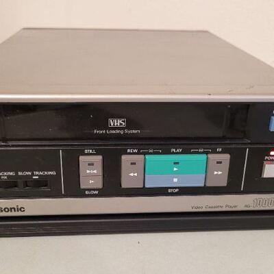 Lot 518: PANASONIC Video Cassette Player Model AG 1000B 
