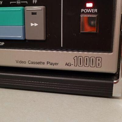 Lot 518: PANASONIC Video Cassette Player Model AG 1000B 