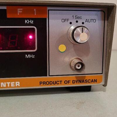 Lot 524: Vintage DYNASCAN 1801 Frequency Counter TESTED A+