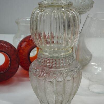 Lot 32  Lamp Light Farms oil kerosene lamp red quilted light globes