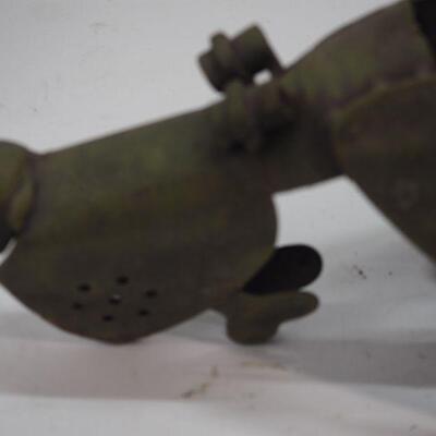 Lot 34  Moveable Doggie Doorman