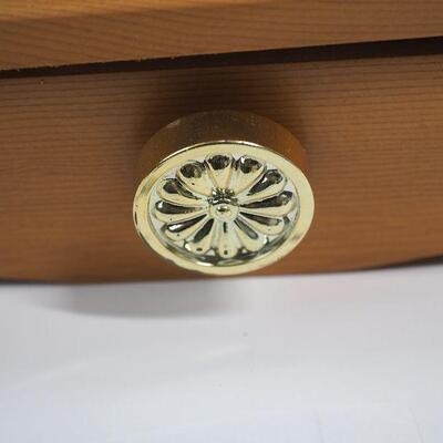 Lot 41 Japanese Award Music Box