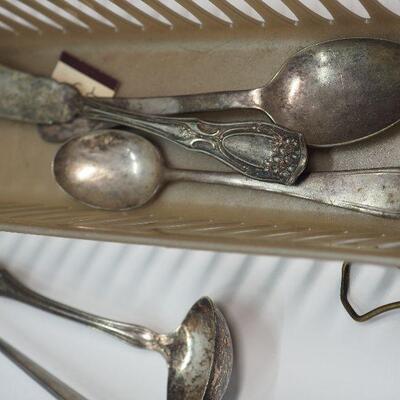 Lot 42 Silver plated flat wear