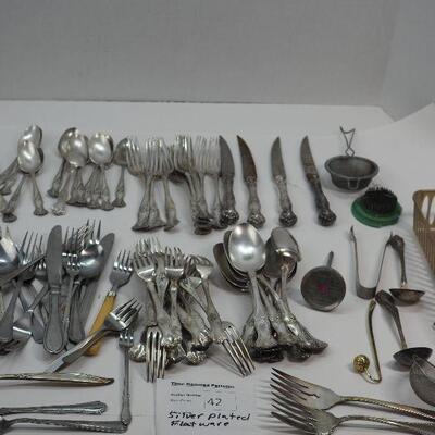 Lot 42 Silver plated flat wear
