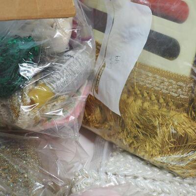 Lot 43 Huge lot of trims