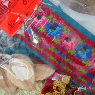 Lot 43 Huge lot of trims