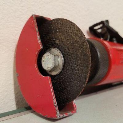Lot 535: Vintage VIKING Air Tool Saw 