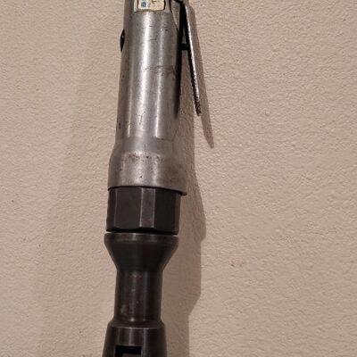 Lot 538: Vintage ALLIED PNEUMATIC Model 47-400 Air Rachel Wrench  