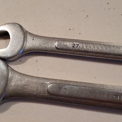 Lot 540: (4) Vintage Large ALLIED Socket Wrenches 