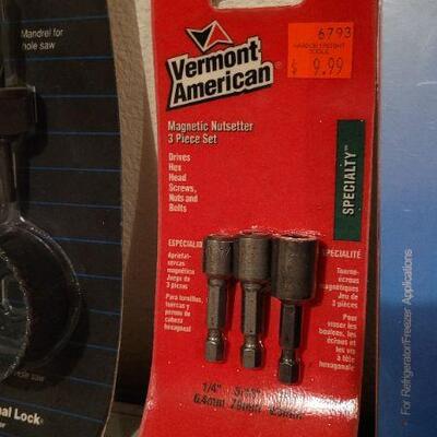 Lot 546: Assorted NEW Tools - (Wire Cutter, Magnetic Nutsetters, Door Lock Saw Kit, Themometer)