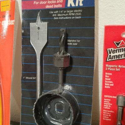 Lot 546: Assorted NEW Tools - (Wire Cutter, Magnetic Nutsetters, Door Lock Saw Kit, Themometer)