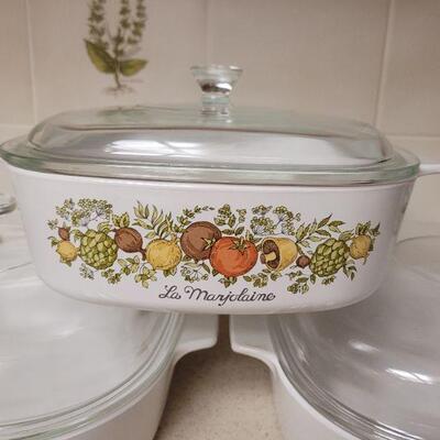 Lot 559: Vintage "Spice of Life" Corning Ware 