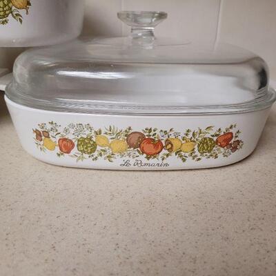 Lot 559: Vintage "Spice of Life" Corning Ware 