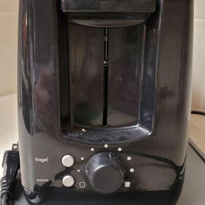 Lot 564: KitchenAid Toaster 