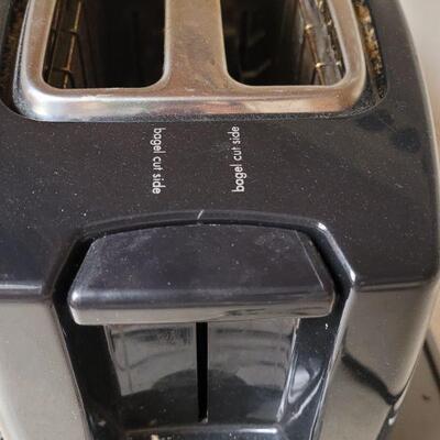 Lot 564: KitchenAid Toaster 