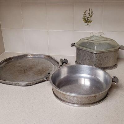 Lot 566: Vintage Guardian Service Cook Ware