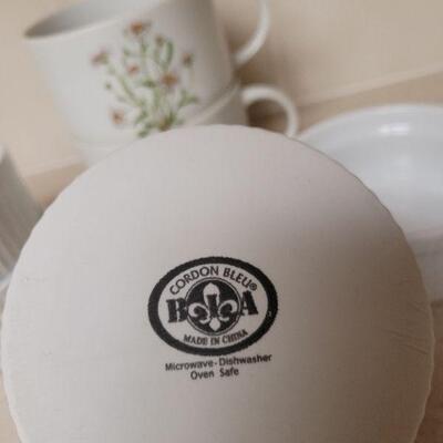 Lot 568: (2) Wildflower Soup Cups & Cordon Bleu Bowls