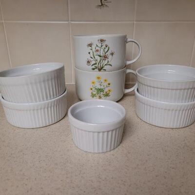 Lot 568: (2) Wildflower Soup Cups & Cordon Bleu Bowls