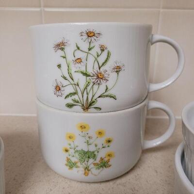 Lot 568: (2) Wildflower Soup Cups & Cordon Bleu Bowls