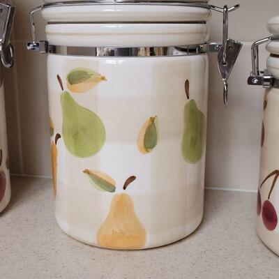 Lot 572: Fruit Themed Cannister Set
