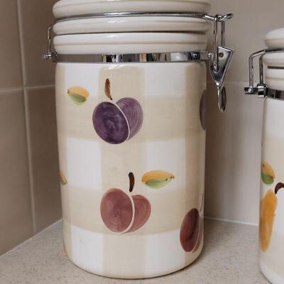 Lot 572: Fruit Themed Cannister Set