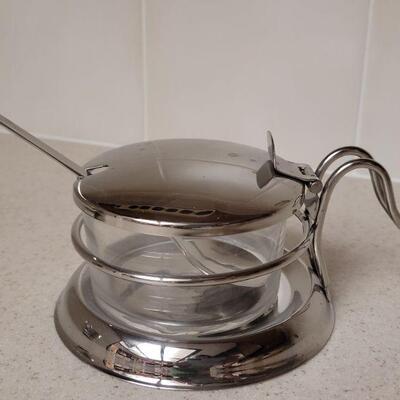 Lot 574: Serving lot