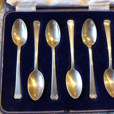 Lot 54. Six demitasse spoons in case (Mappan and Webb Ltd.), sterling and silver plate, demitasse and hors dâ€™oeuvres spoons and forks;...