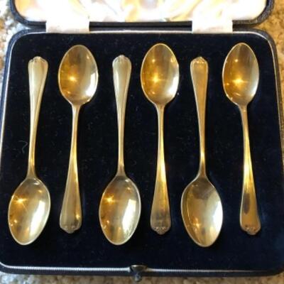 Lot 54. Six demitasse spoons in case (Mappan and Webb Ltd.), sterling and silver plate, demitasse and hors dâ€™oeuvres spoons and forks;...