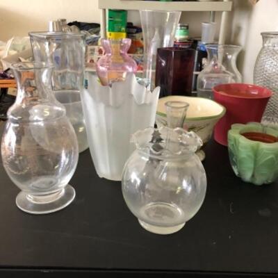 Lot 87. Sixteen vases in different colors and sizes--WAS $25â€“NOW $18.75