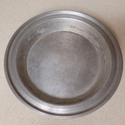Lot 583: Broiler Pans and Racks