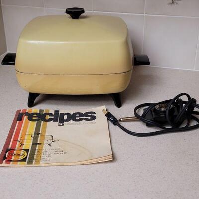 Lot 592: Electric Skillet