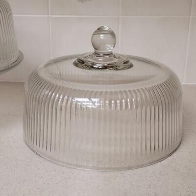 Lot 593: Cake Stand with 2 Dome lids