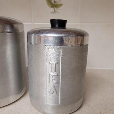 Lot 606: Vintage Cannister Set