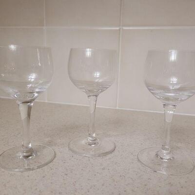 Lot 616: (3) Wine Tasting Glasses and (2) Shot Glasses 