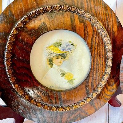 LOT 72  ANTIQUE WOOD GRAIN FRAMES w/PRETTY LADY PRINTS WEARING HATS 