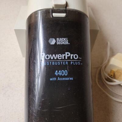 Lot 625: Black & Decker PowerPoint Dust Buster Plus