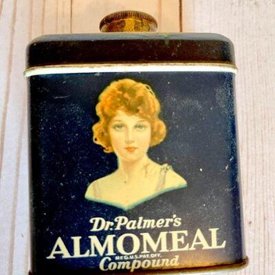LOT 75  ANTIQUE GROUP OF TOILETRIES TINS VANITY DECORATIVE 