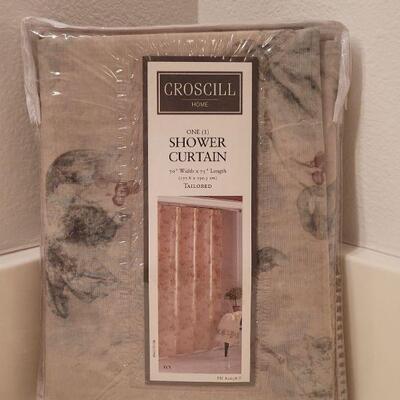 Lot 651: New Croscill Shower Curtain 