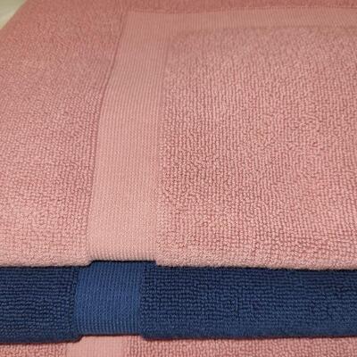Lot 659: New RESTORATION HARDWARE Hand Towels