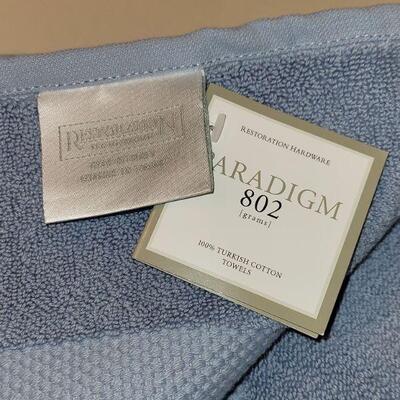 Lot 660: New RESTORATION HARDWARE Hand Towels (3)