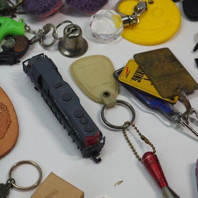 Lot 56 Keys and key chain collection