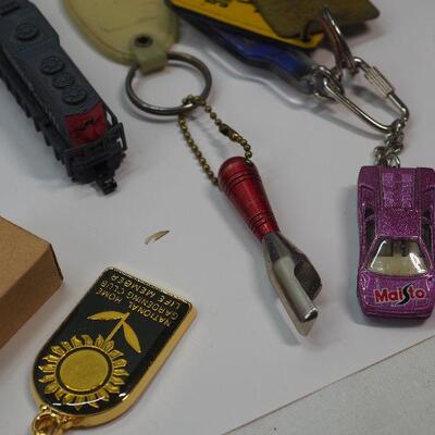Lot 56 Keys and key chain collection